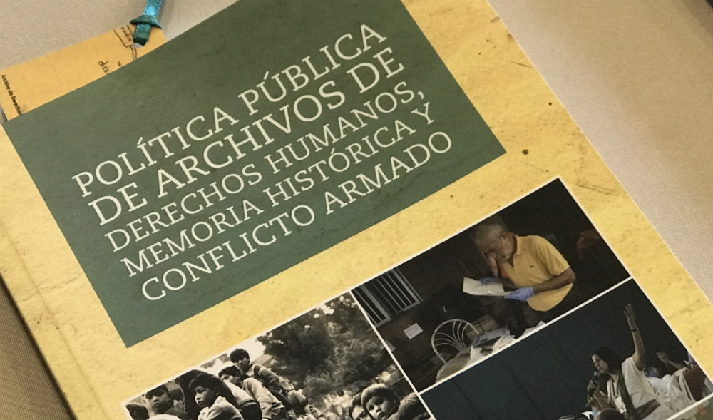 Portada Polírtica Pública 2